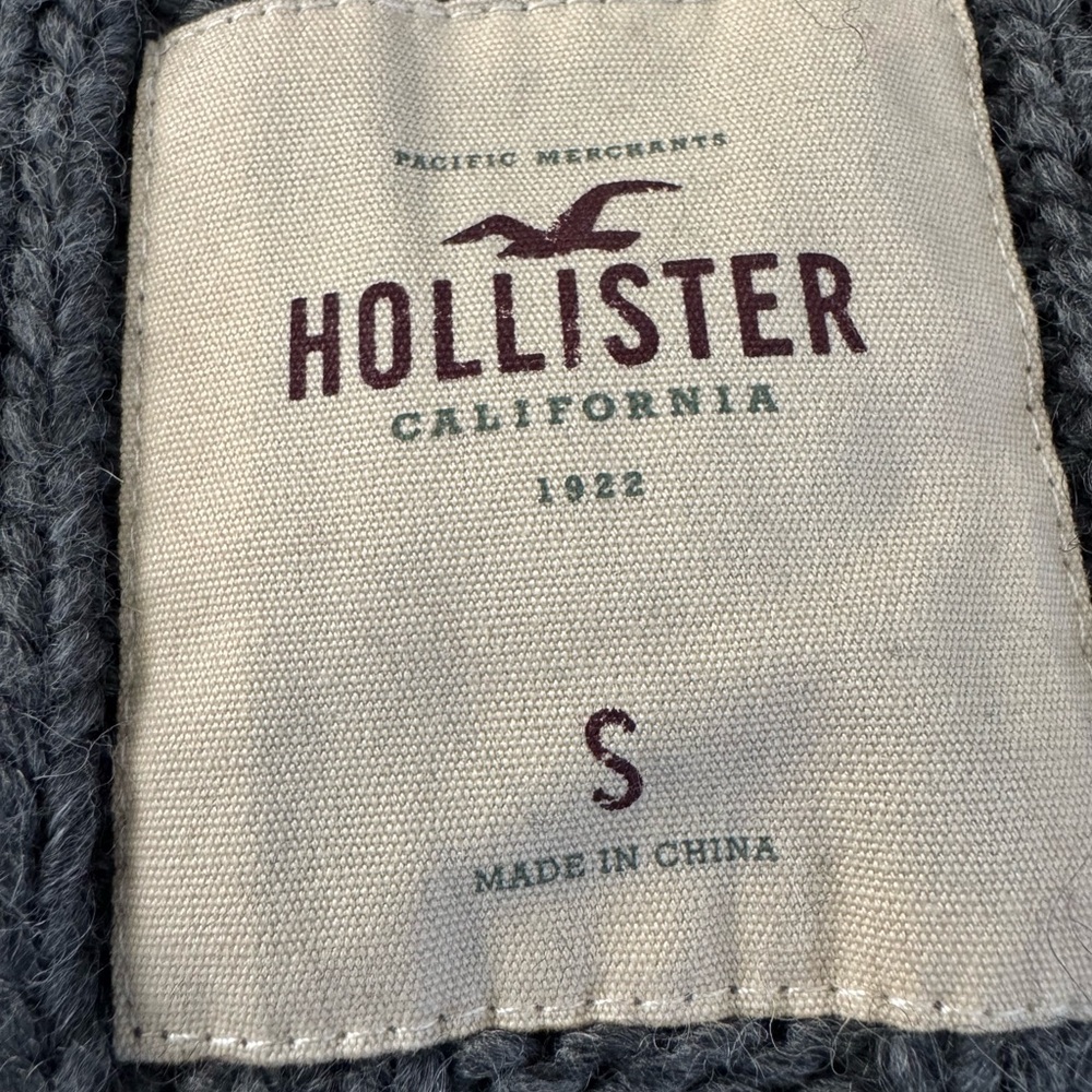 Vintage Hollister Knit Sweater - Picture 2 of 3